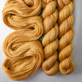 Amber Wing - Miss Babs Yet yarn