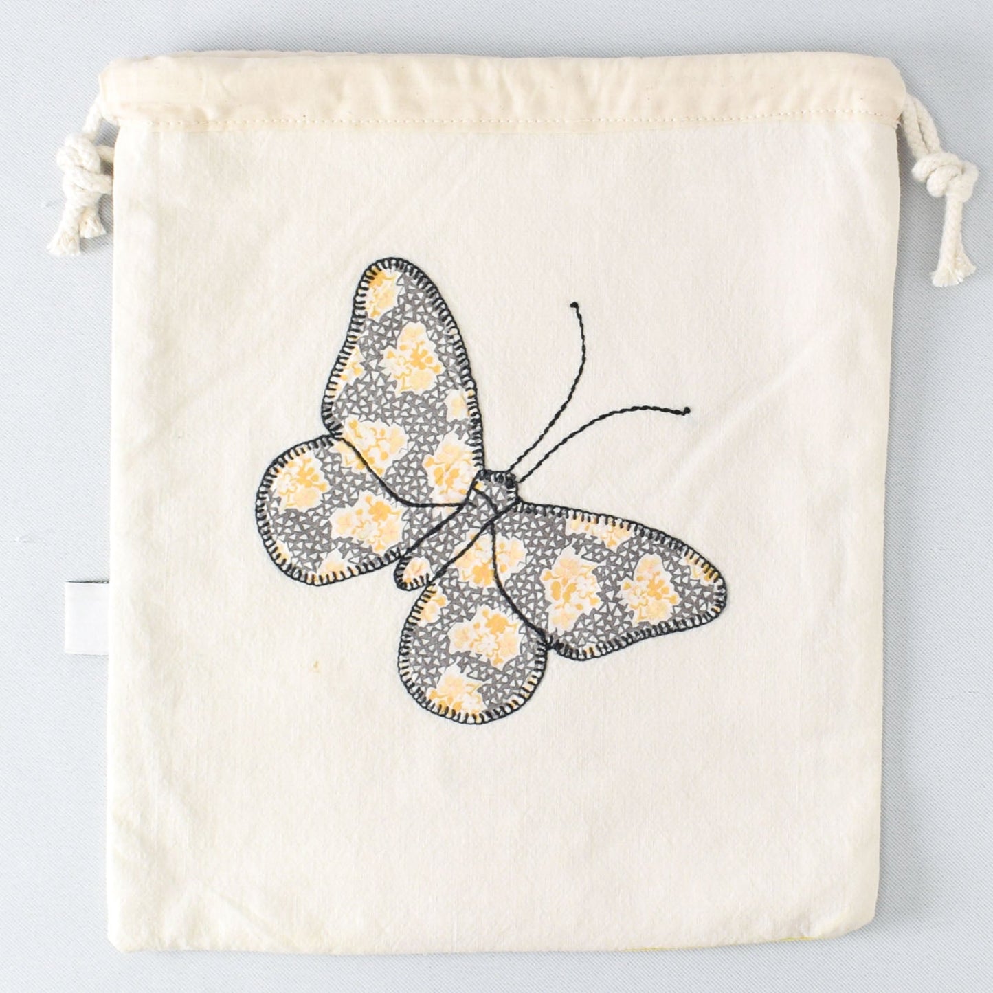 Butterfly Drawstring Pouch with Mountain Meadow yarn - BB070