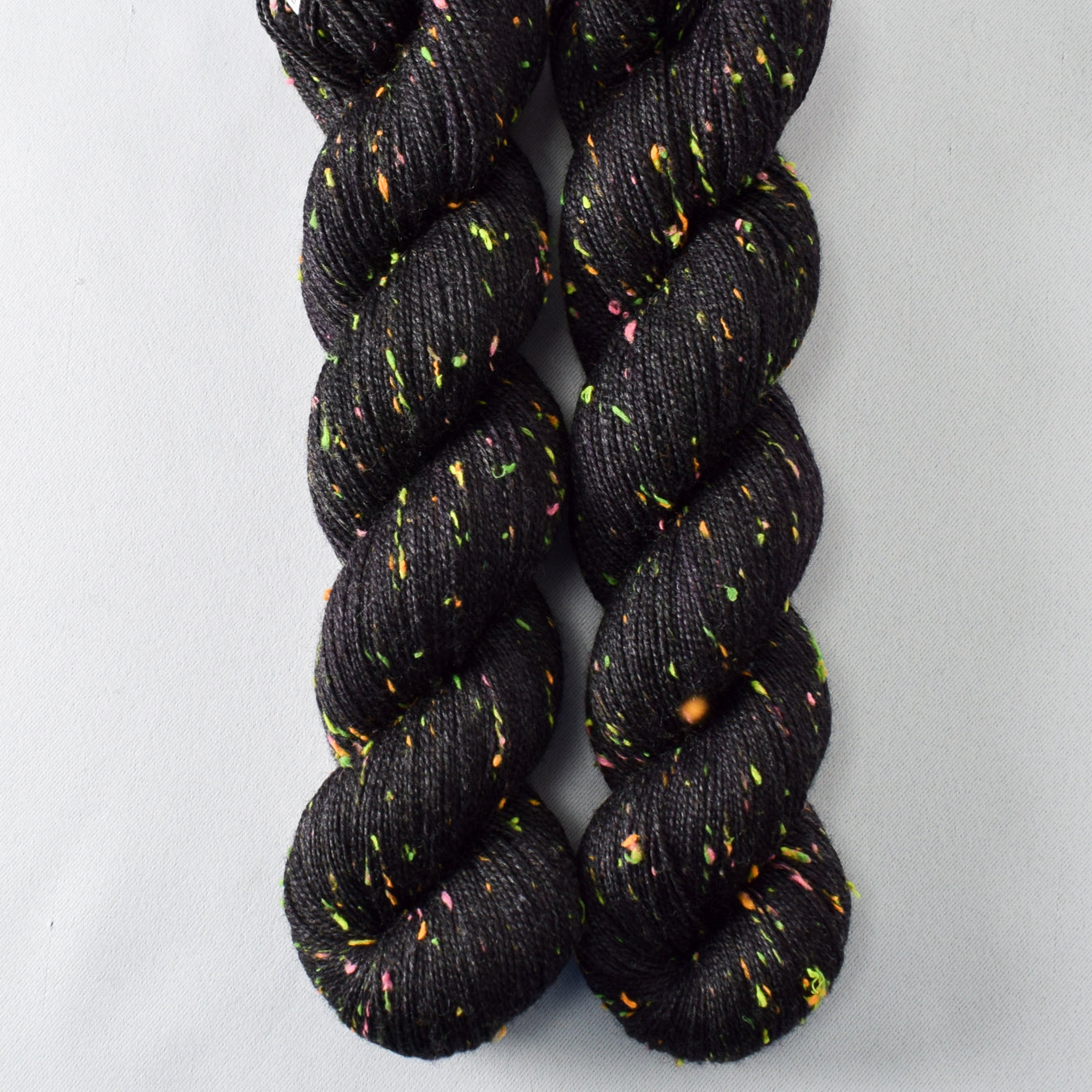Blackstrap - Miss Babs Neon Tweed yarn