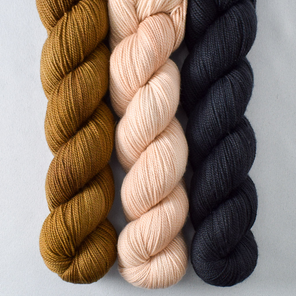 Candied Pecan, Muslin, Obsidian - Yummy 2-Ply Trio