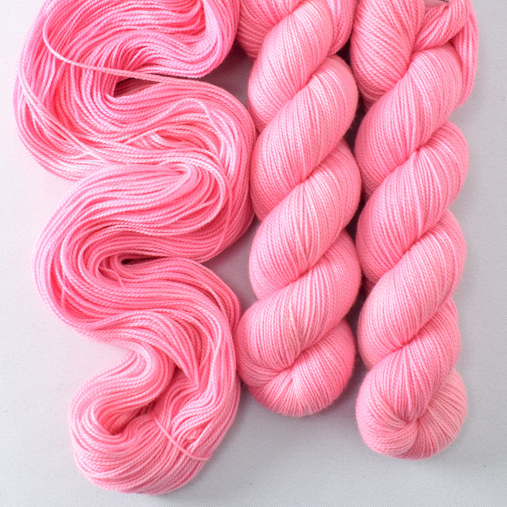 Cat's Meow - Miss Babs Yummy 2-Ply superwash Merino wool yarn