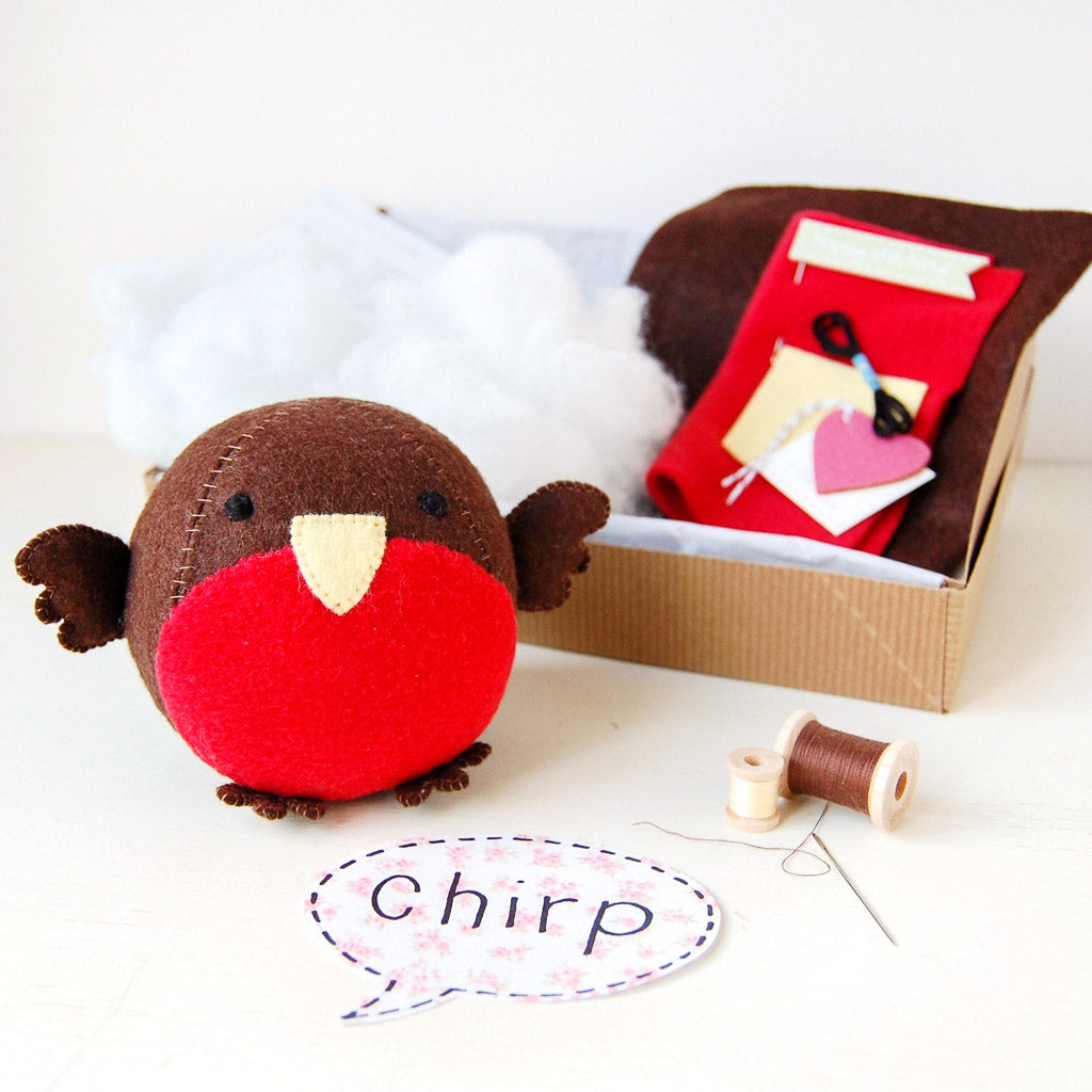 Clara and Macy Robin Sewing Kit