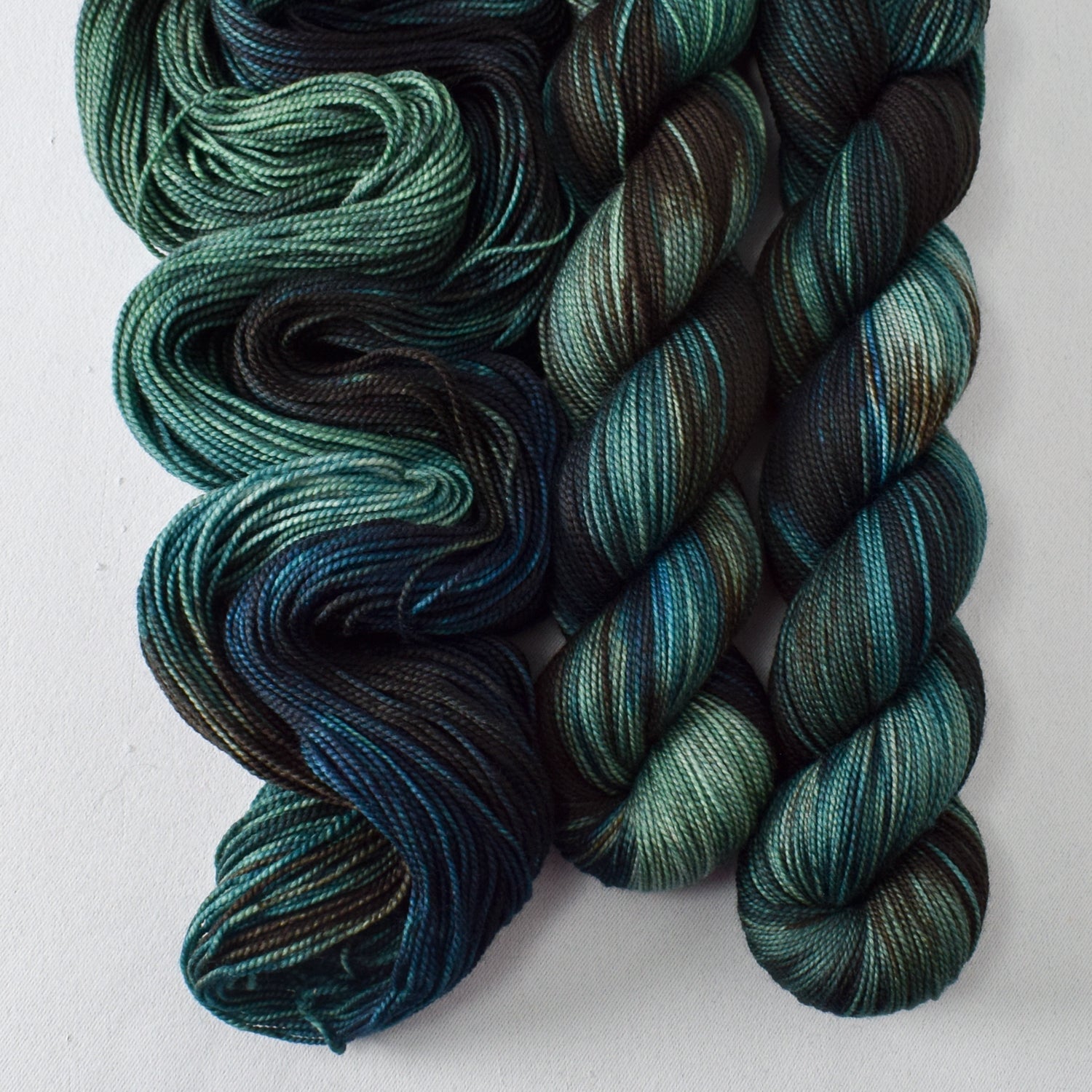 Down to Earth - Miss Babs Yummy 2-Ply superwash Merino wool yarn