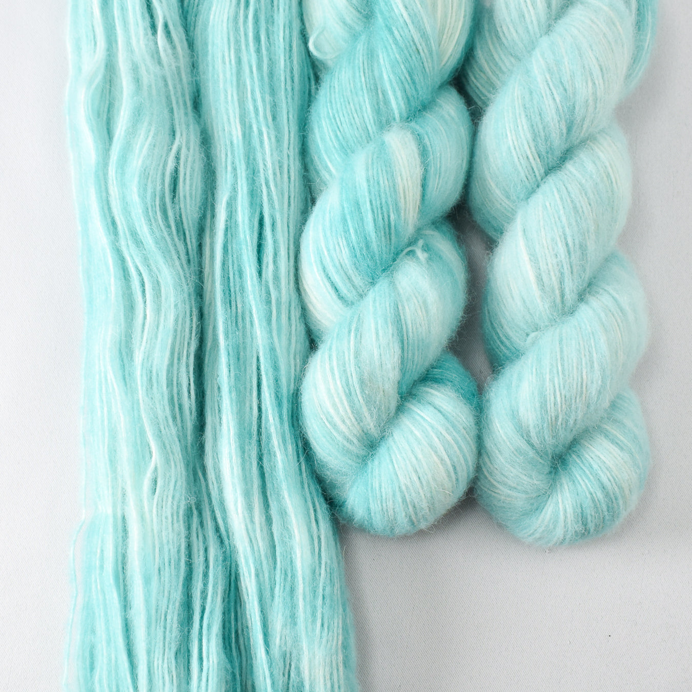 Easy Sway - Miss Babs Billow yarn