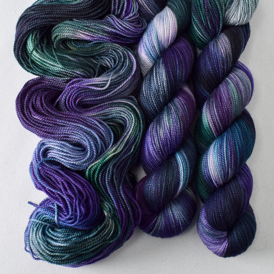 Iris Jubilee - Miss Babs Yummy 2-Ply yarn
