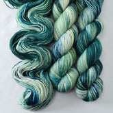 Lakeside - Miss Babs Yummy 2-Ply superwash Merino wool yarn