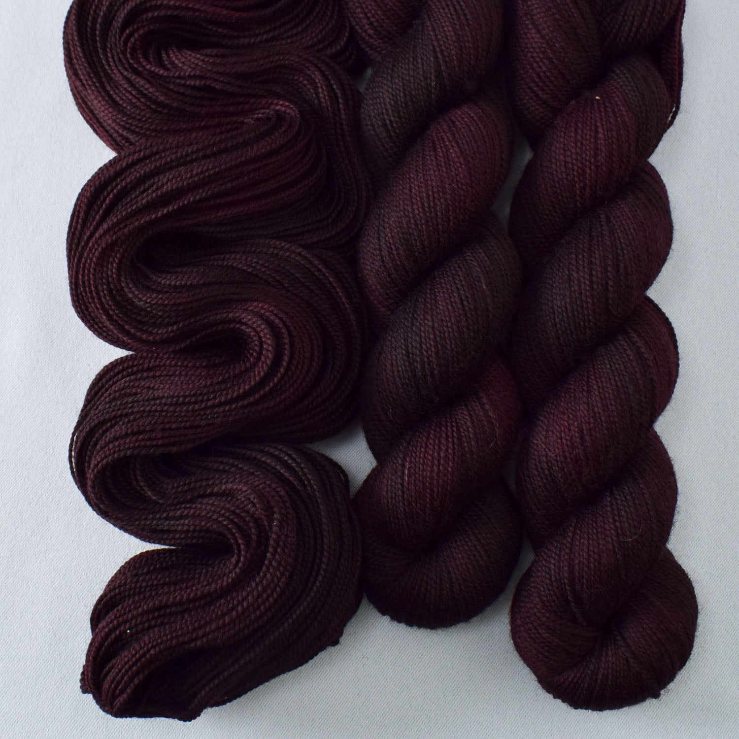 Livid - Miss Babs Yummy 2-Ply superwash Merino wool yarn