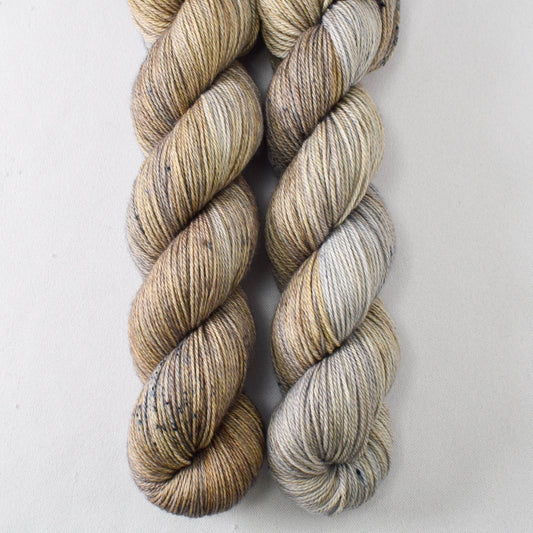 Murmur - Miss Babs Caroline merino-cashmere-nylon yarn