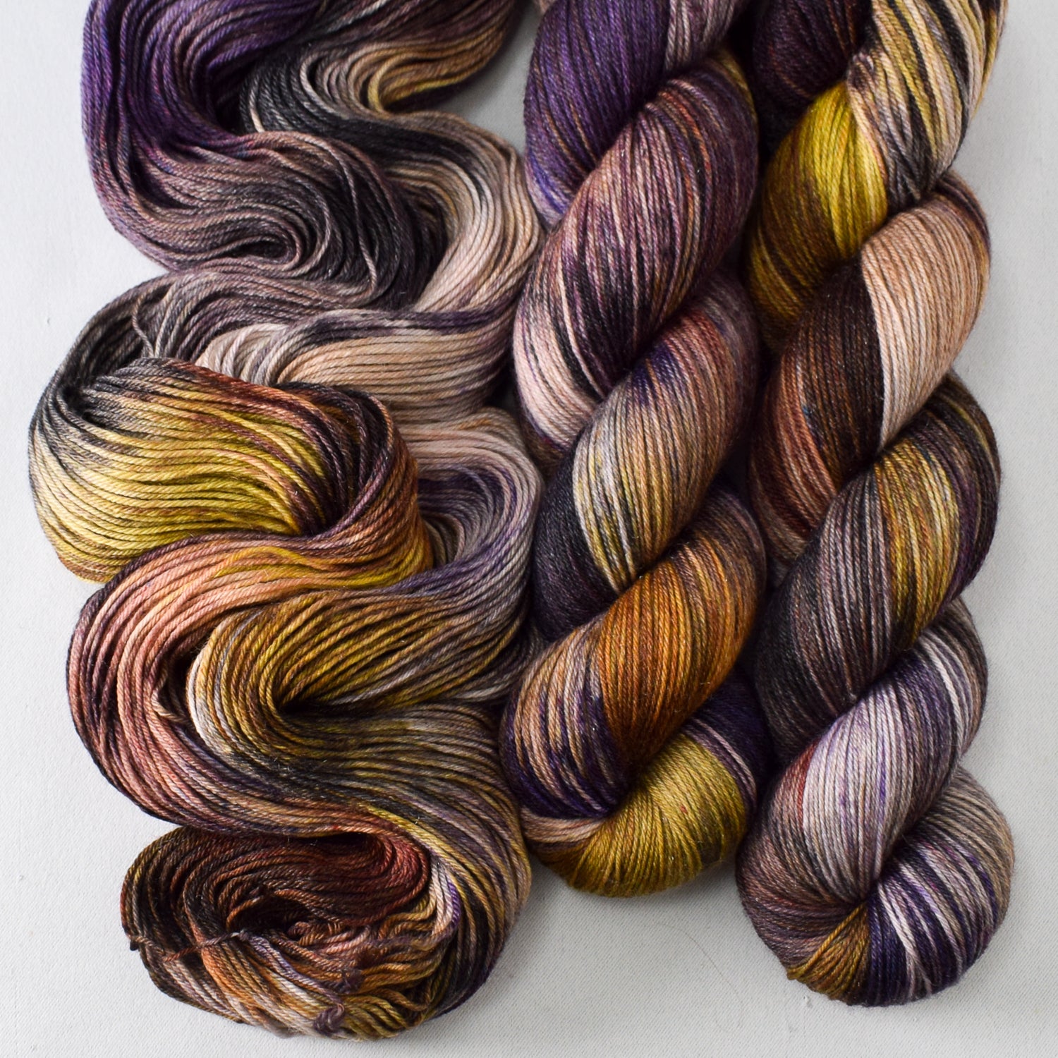 Trompe L'oeil - Miss Babs Tarte wool blend sock yarn