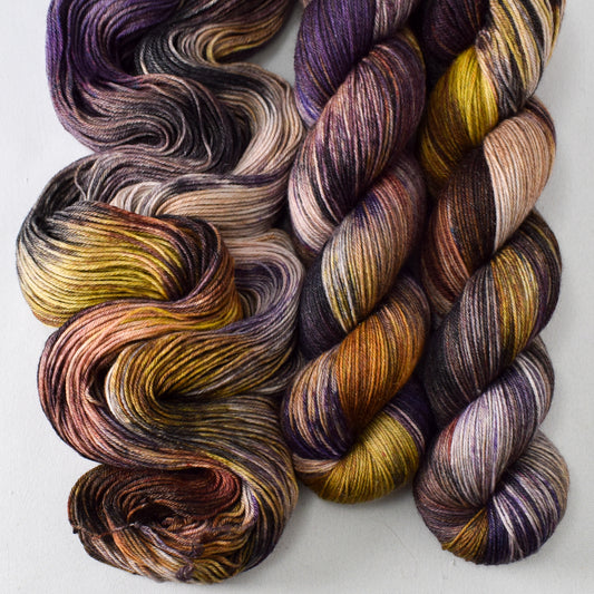 Trompe L'oeil - Miss Babs Tarte wool blend sock yarn