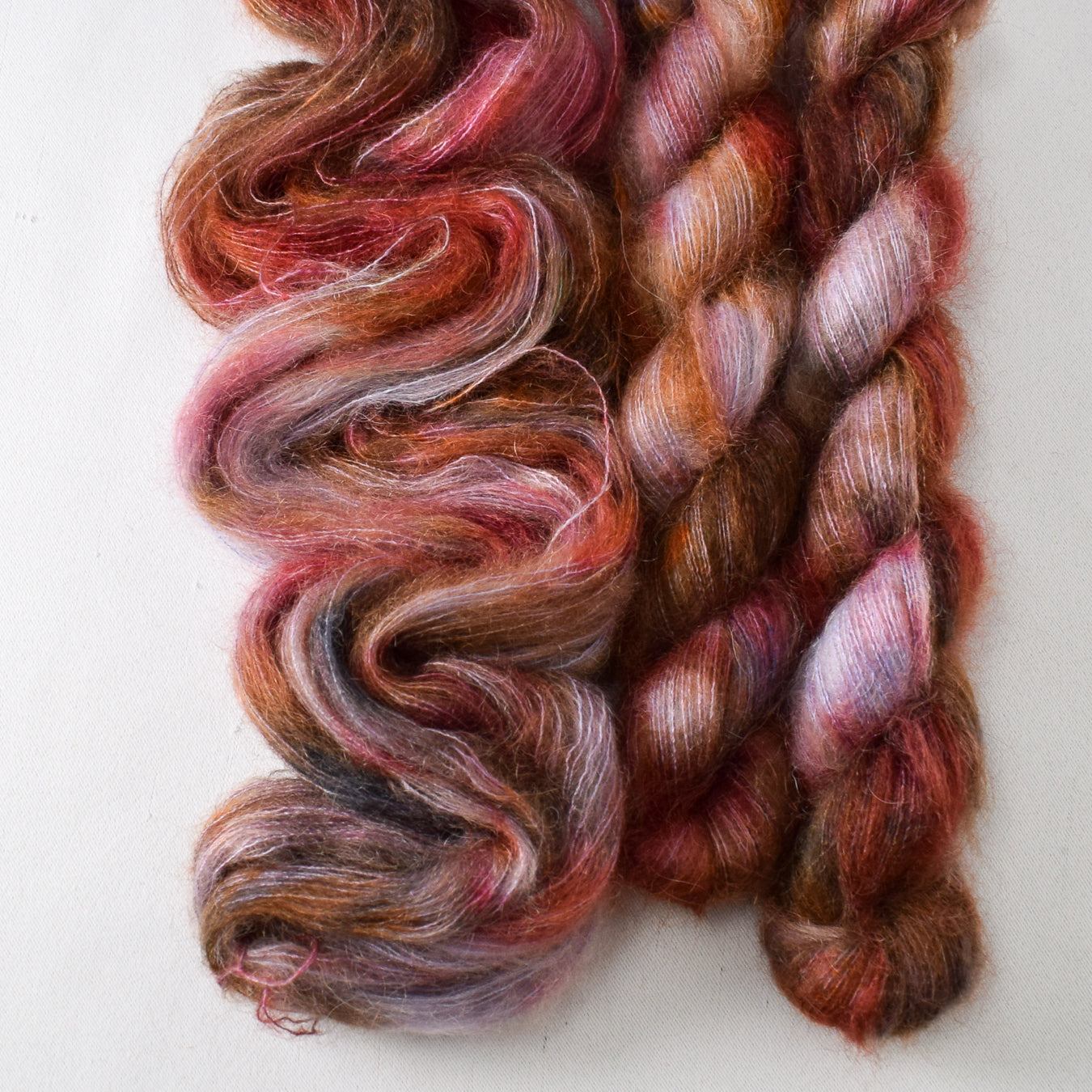 Wildcat - Miss Babs Moonglow yarn