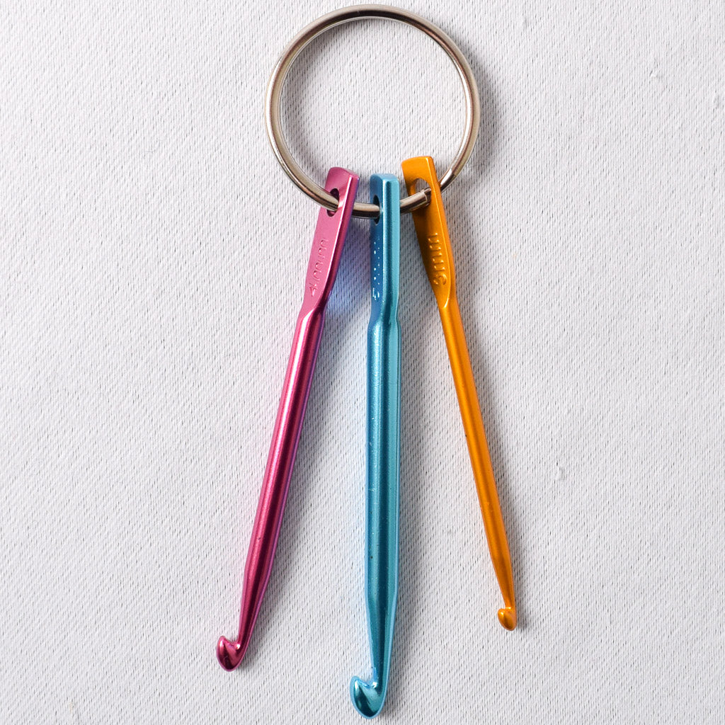 AKOAK Aluminum Crochet Hooks Keychain - Miss Babs Notions