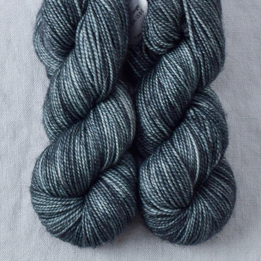 Ammo - Miss Babs Yummy 2-Ply Toes superwash Merino wool yarn