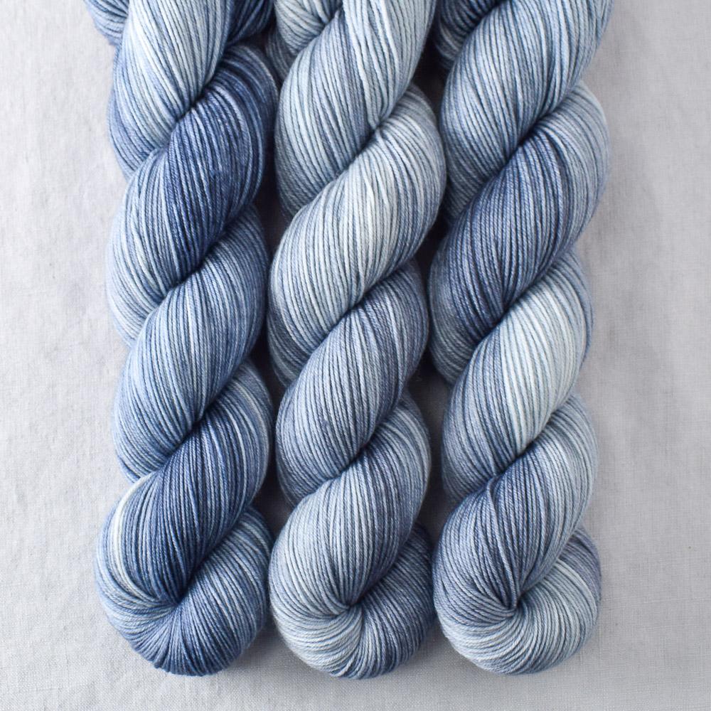 Bairds Whale - Miss Babs Putnam yarn