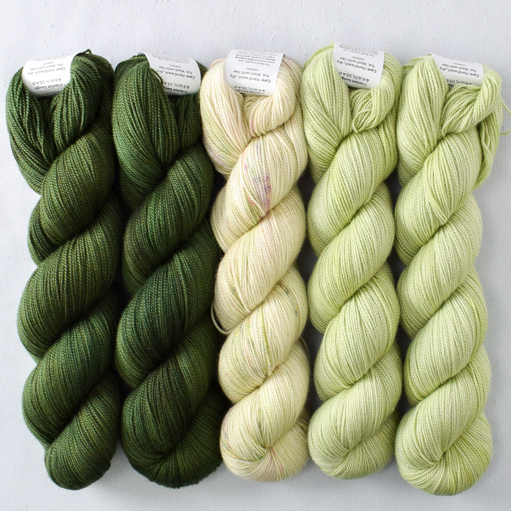 Beanstalk, Spring Green, Wandflower - Miss Babs Avon Twists & Turns Set