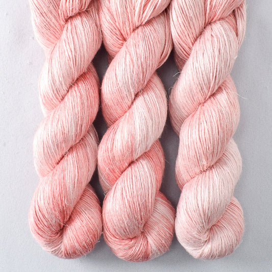 Beauty Awaits - Miss Babs Damask yarn