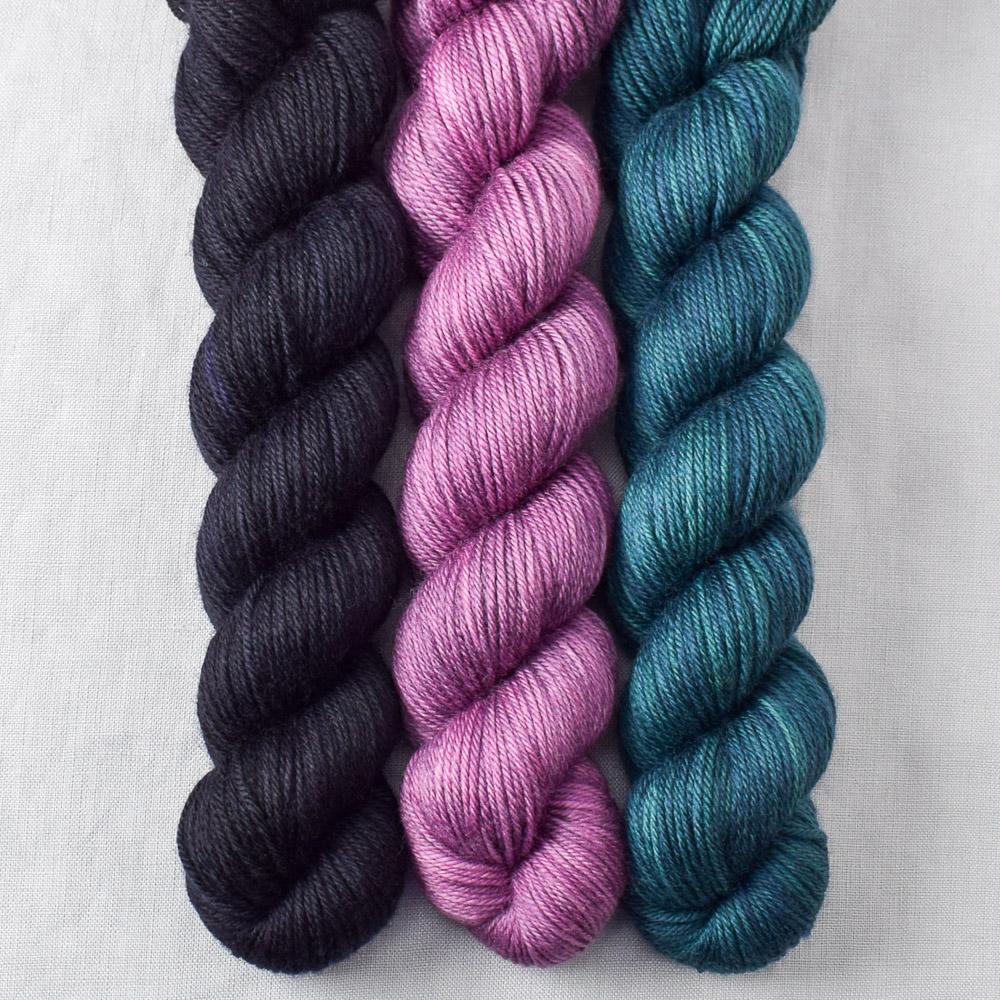 Blackwatch, Fig, Starling - Miss Babs Yowza Mini Trio