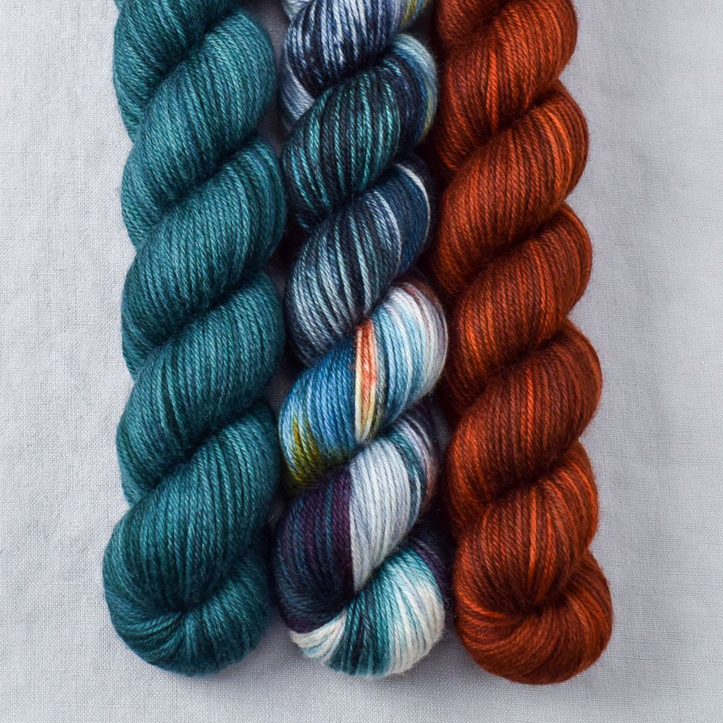 Blackwatch, Mystery Girl, Russet - Miss Babs Yowza Mini Trio