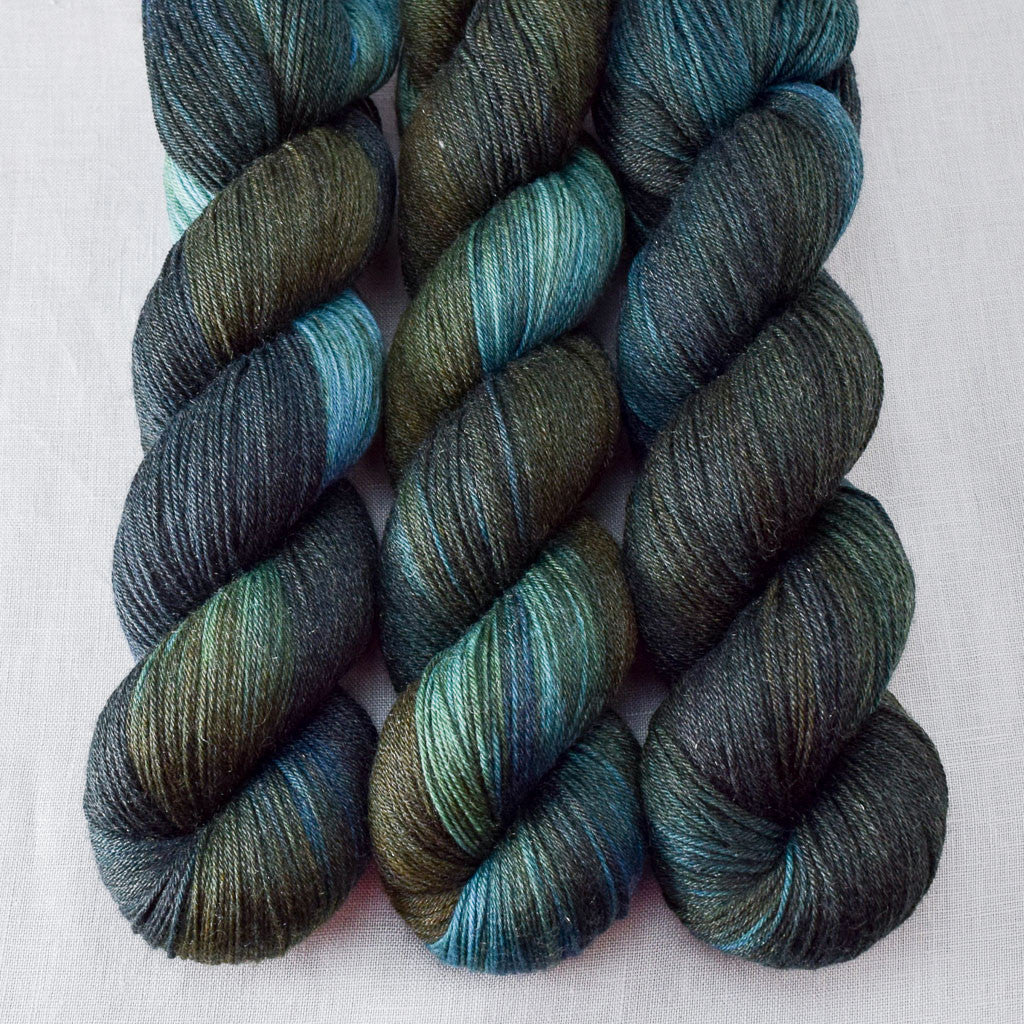Blue Dasher - Miss Babs Tarte wool blend sock yarn