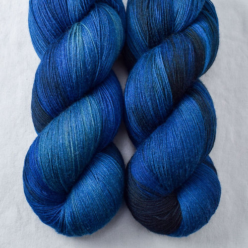 Blue Ridge - Miss Babs Katahdin yarn