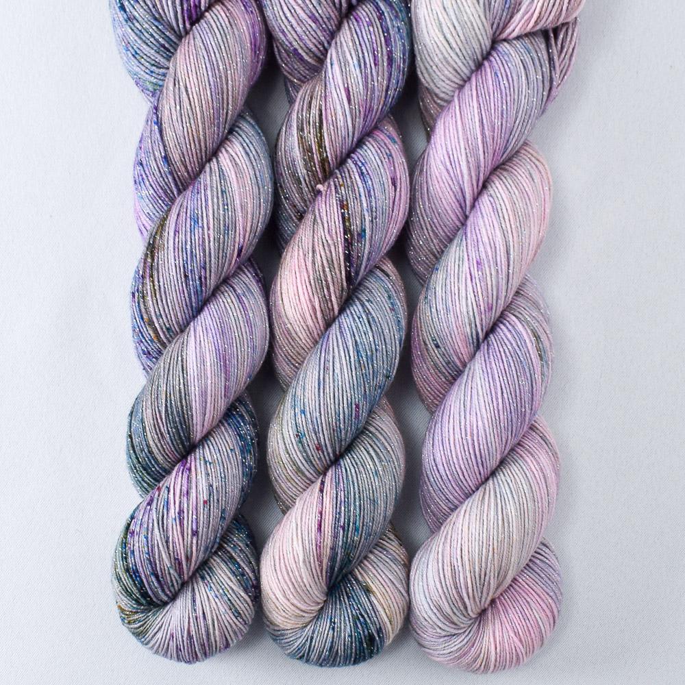 Blue Savannah - Miss Babs Estrellita yarn