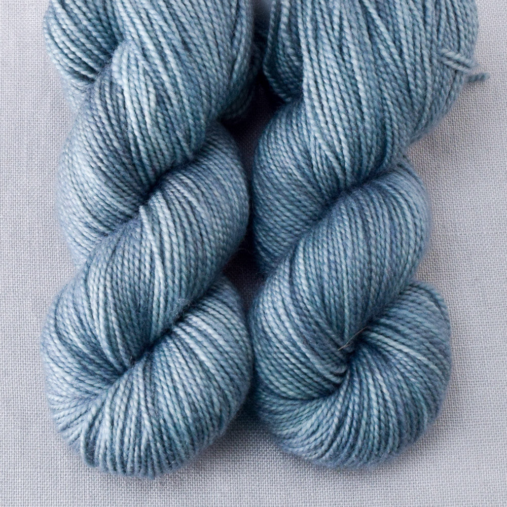 Boundless - Miss Babs Yummy 2-Ply Toes superwash Merino wool yarn