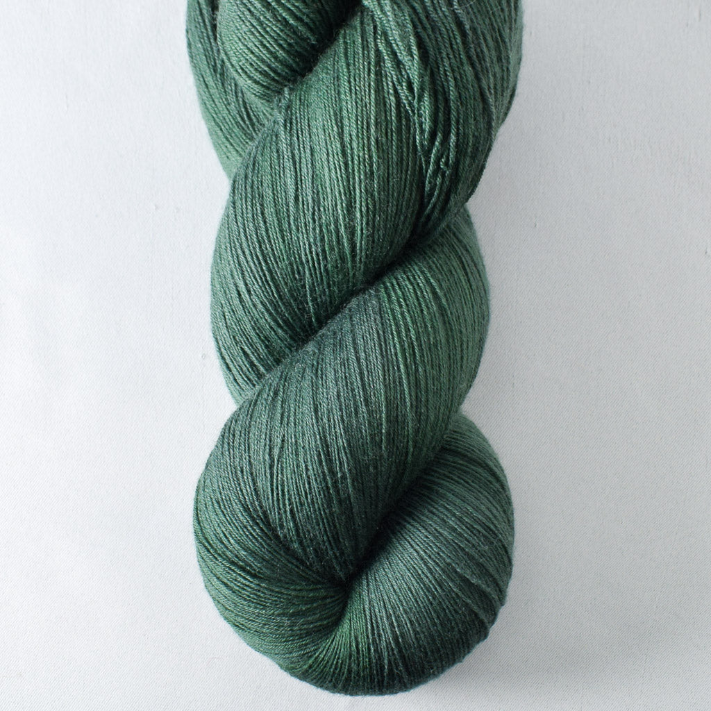 Brammo Bay - Miss Babs Katahdin yarn