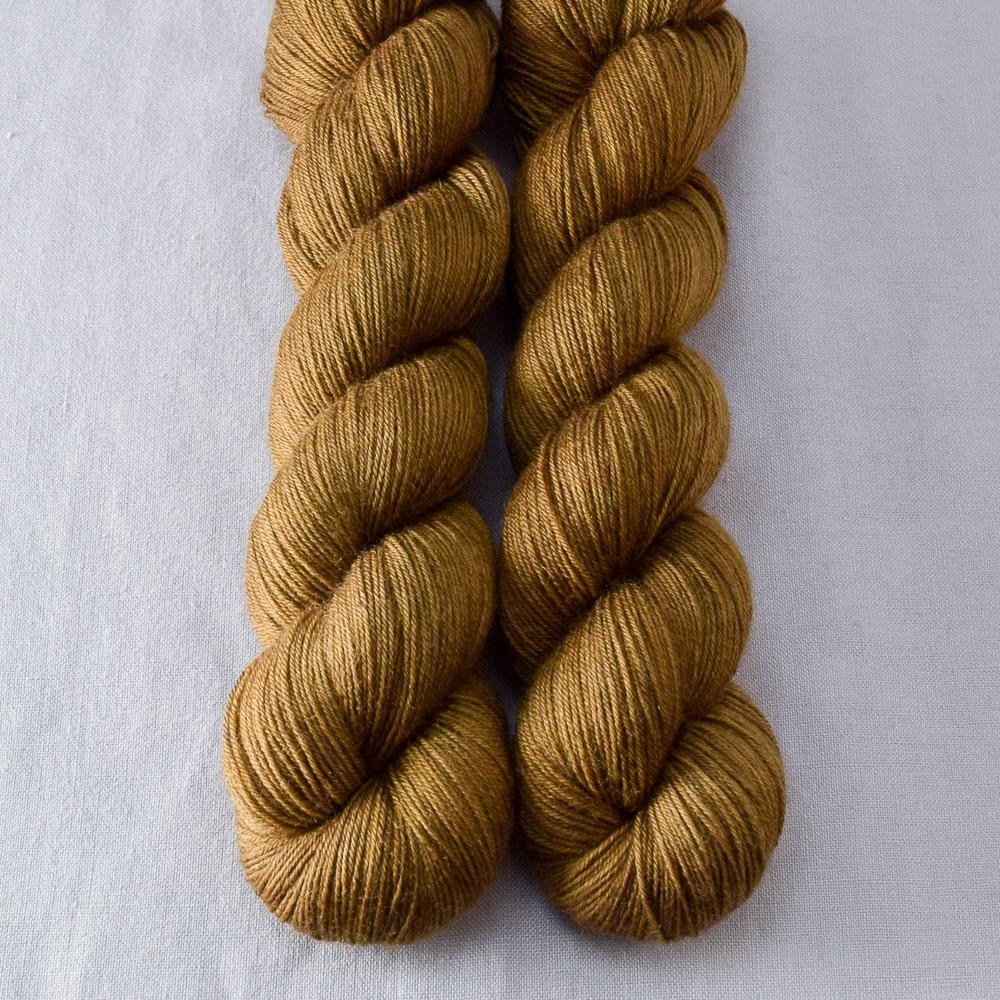 Candied Pecan - Miss Babs Katahdin 437 yarn