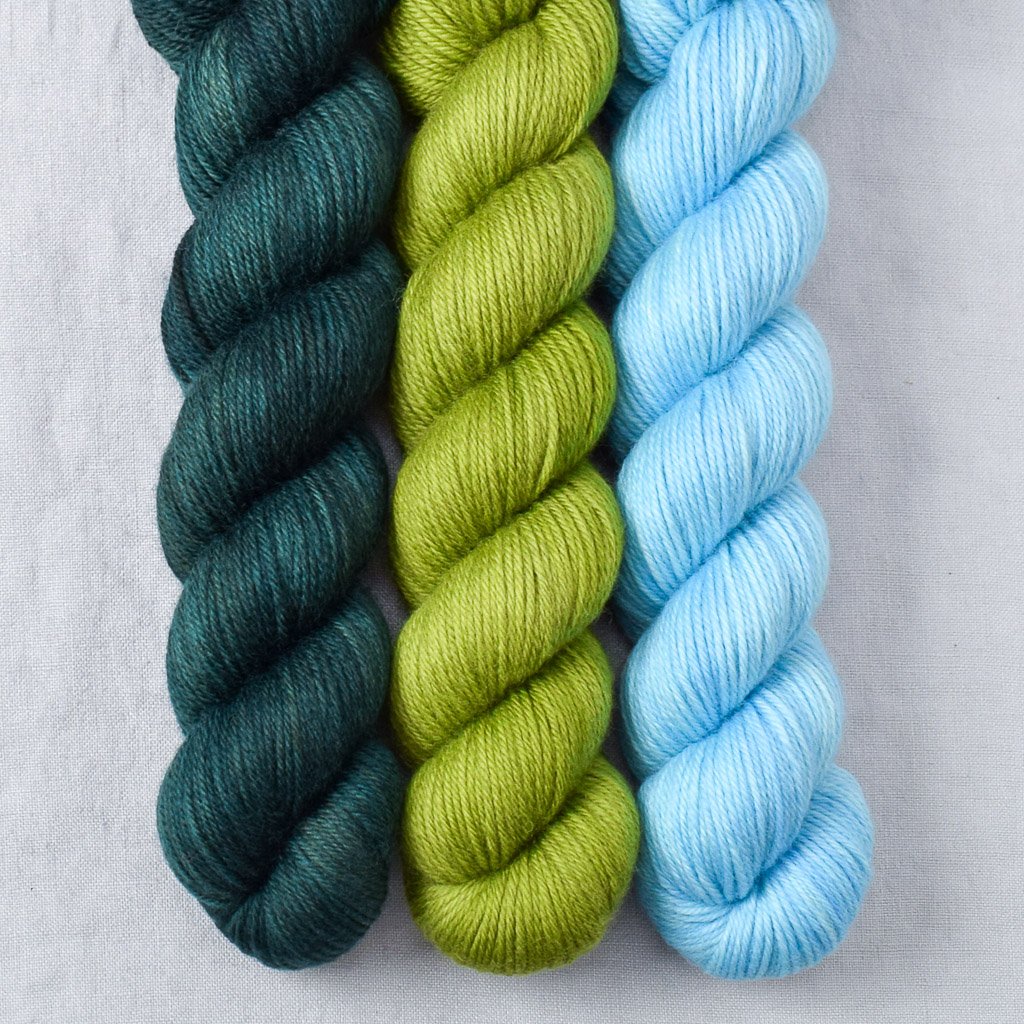 Chirp, Hops, Topaz - Miss Babs Yowza Mini Trio