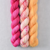 Coreopsis, Hot to Trot, Spotted Flowers - Miss Babs Pillowy Cowl Set