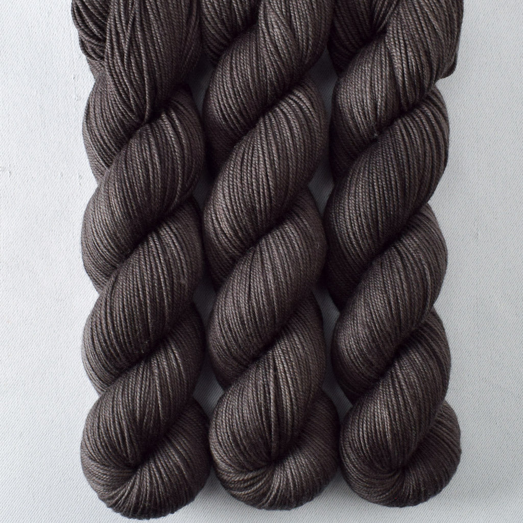 Dark Pegasus - Miss Babs Laurel Falls yarn