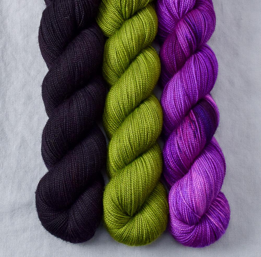 Dragon Claw, Impatient, Impatiens - Miss Babs Yummy 2-Ply Trio