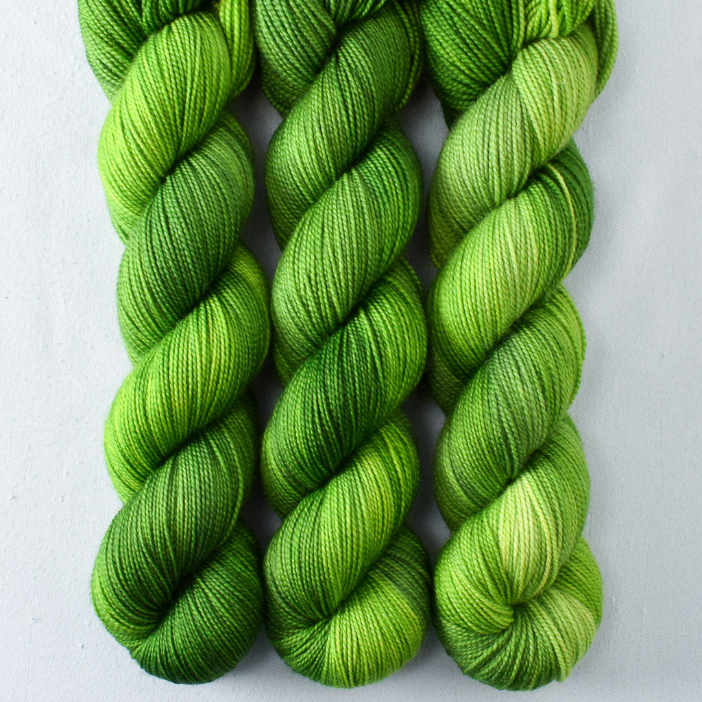 Dragon's Flight - Yummy 2-Ply - Babette