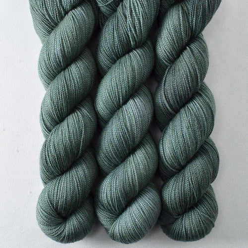 Dunk - Miss Babs Avon Yarn