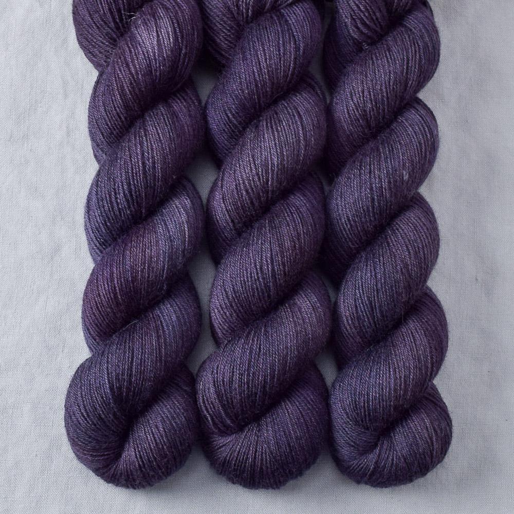 Dusk - Miss Babs Katahdin 437 yarn