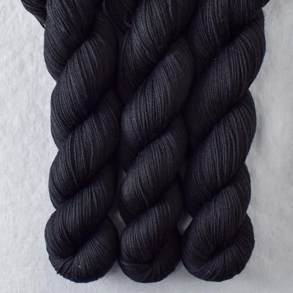 Ebony - Miss Babs Putnam yarn