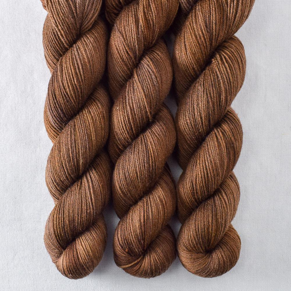 Espresso - Miss Babs Putnam yarn