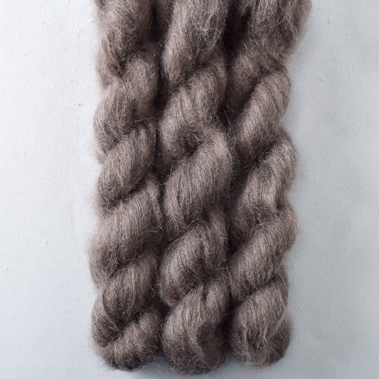 Field Mouse - Miss Babs Moonglow yarn