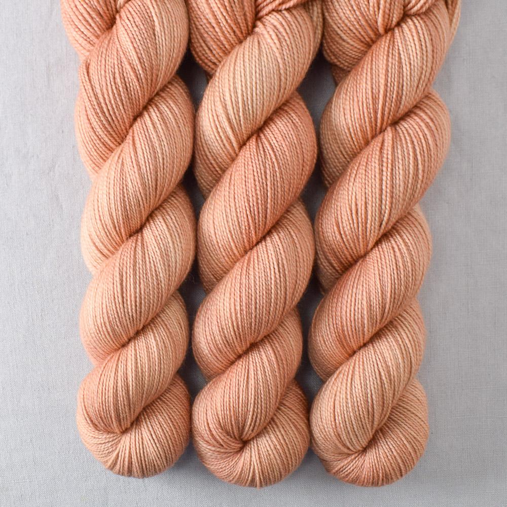 Flummery - Miss Babs Yummy 2-Ply yarn