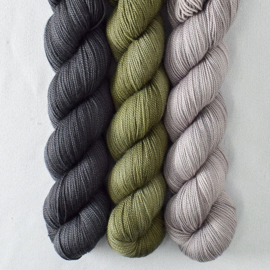 Giant Cockle, Pitch, Salamander - Miss Babs Yummy 2-Ply Trio