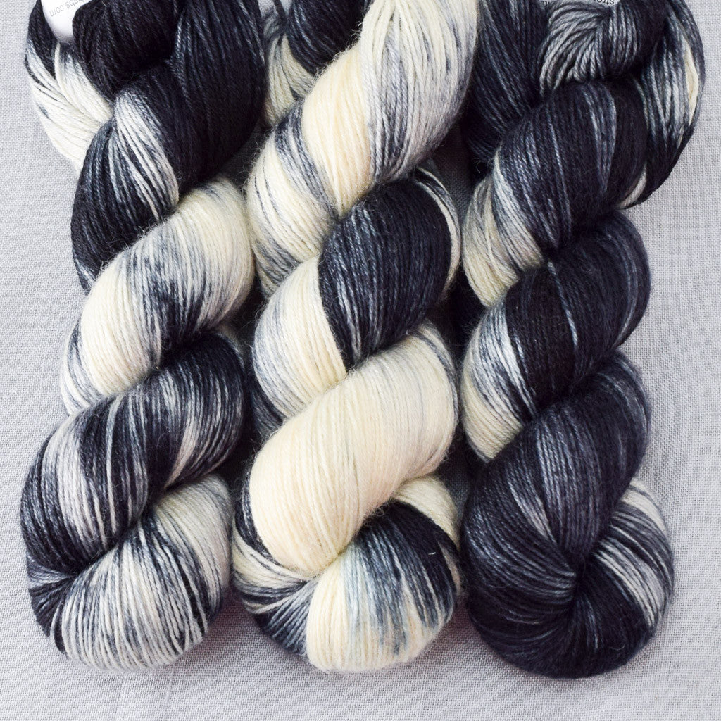 Graphic - Miss Babs Katahdin 437 yarn