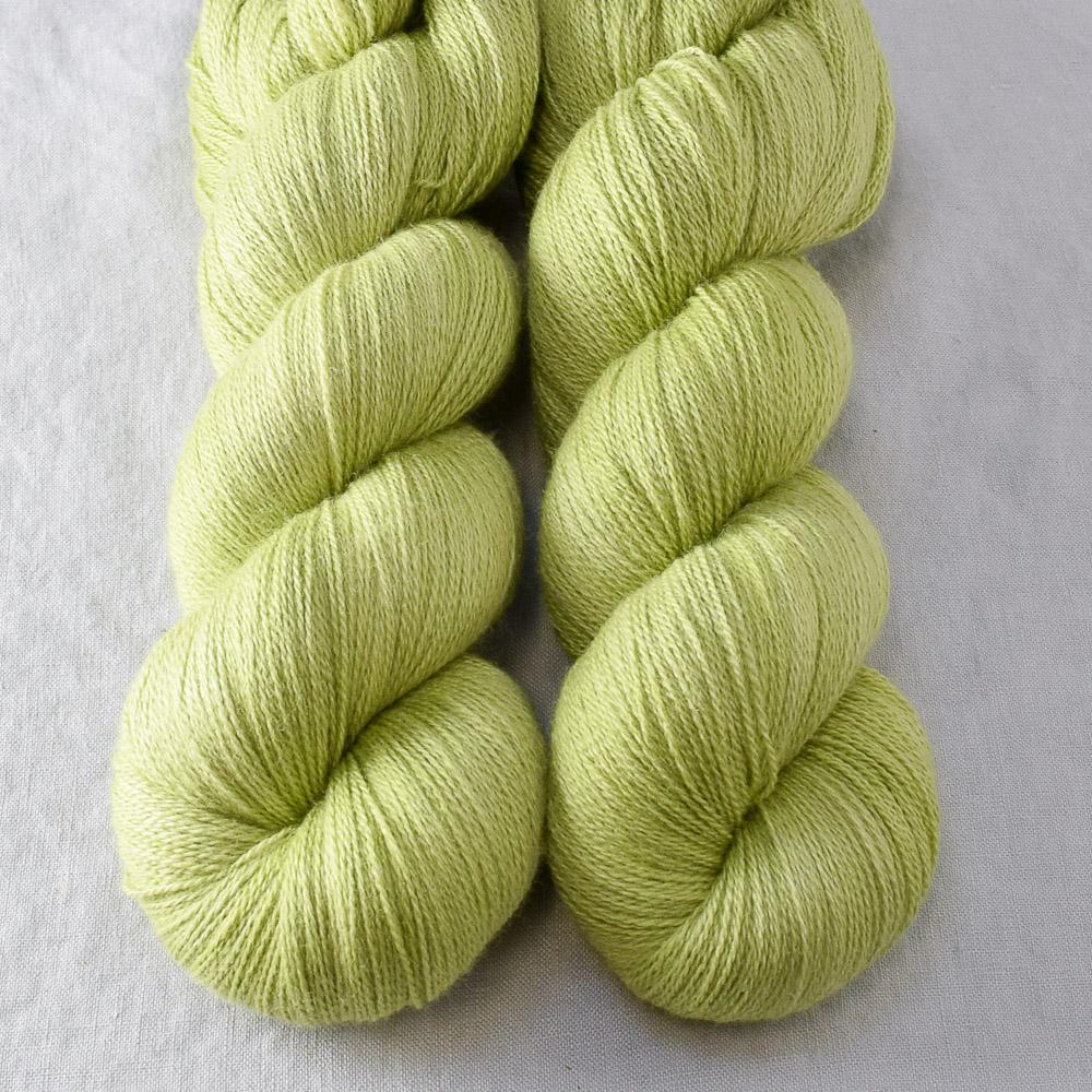 Iantha - Miss Babs Yearning yarn