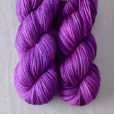 Impatiens - Miss Babs Yummy 2-Ply Toes superwash Merino wool yarn