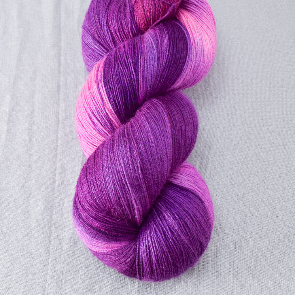 Impatiens - Miss Babs Katahdin yarn