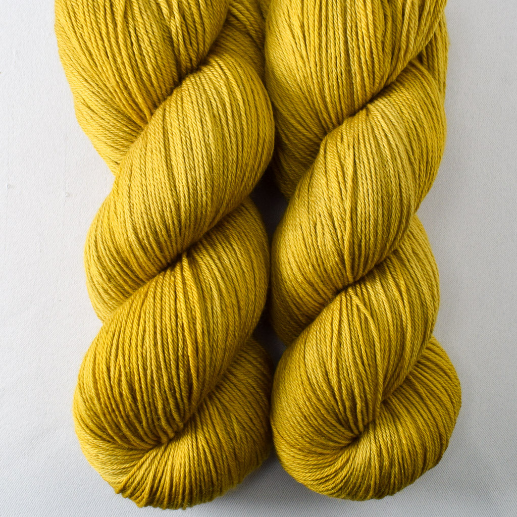 Isfahan - Miss Babs Yowza yarn