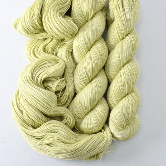 Lacewing - Miss Babs Avon yarn
