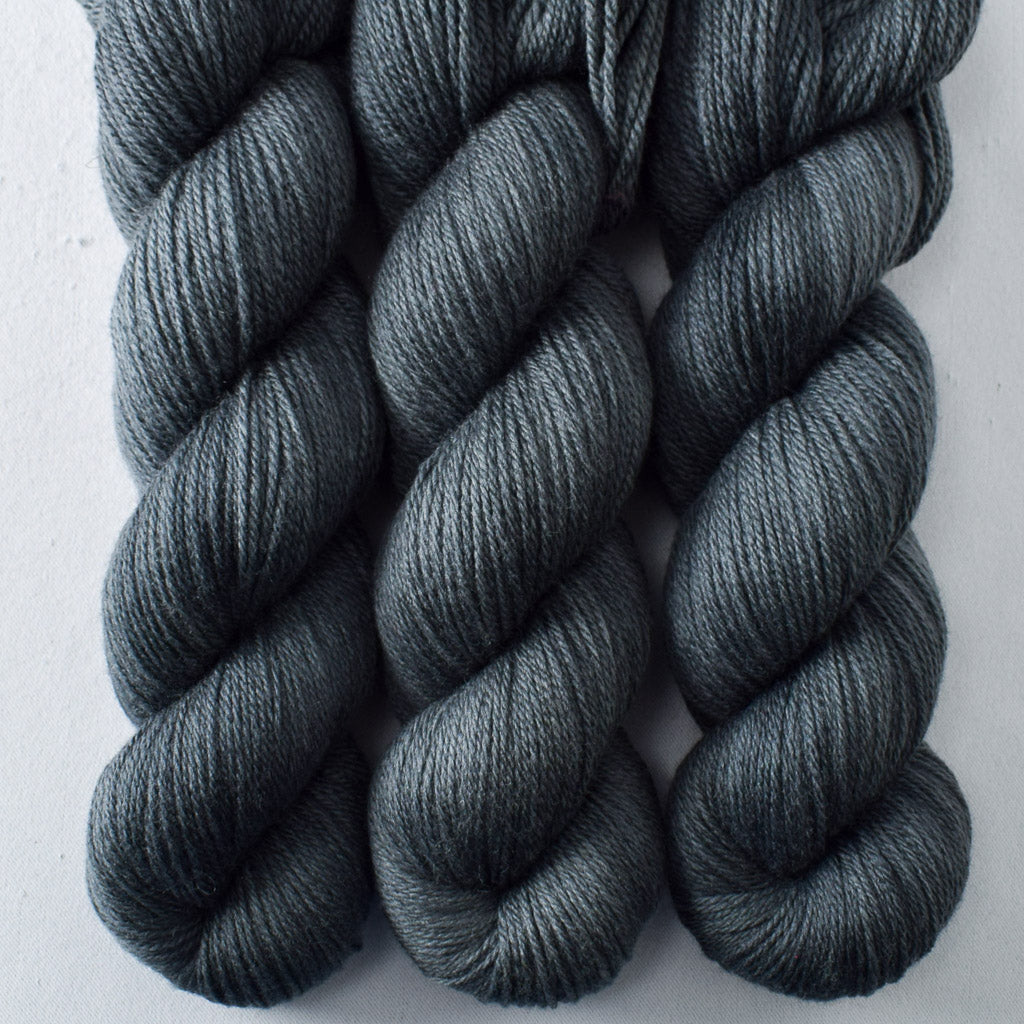 Lead - Miss Babs Killington 350 yarn