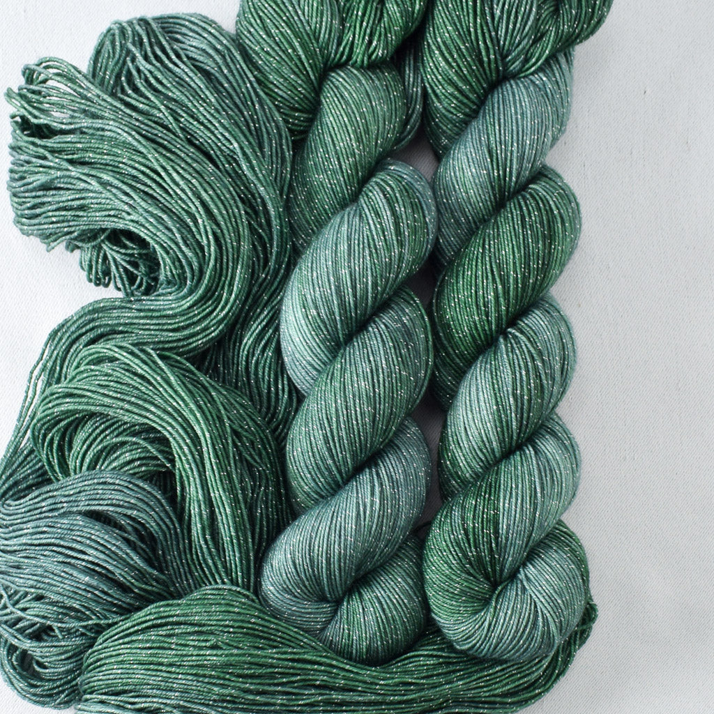 Lettuce Be Friends - Miss Babs Estrellita yarn