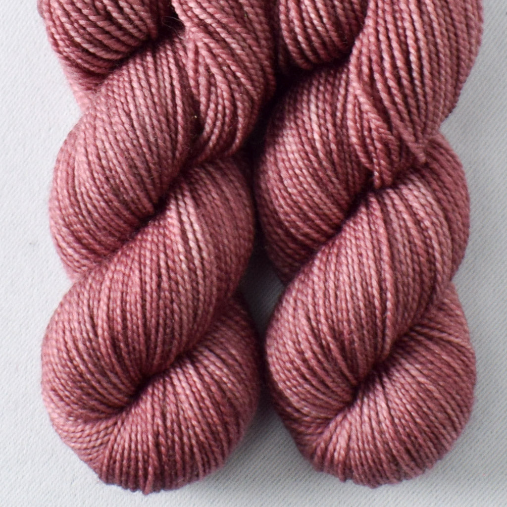 Magnum - Miss Babs Yummy 2-Ply Toes superwash Merino wool yarn
