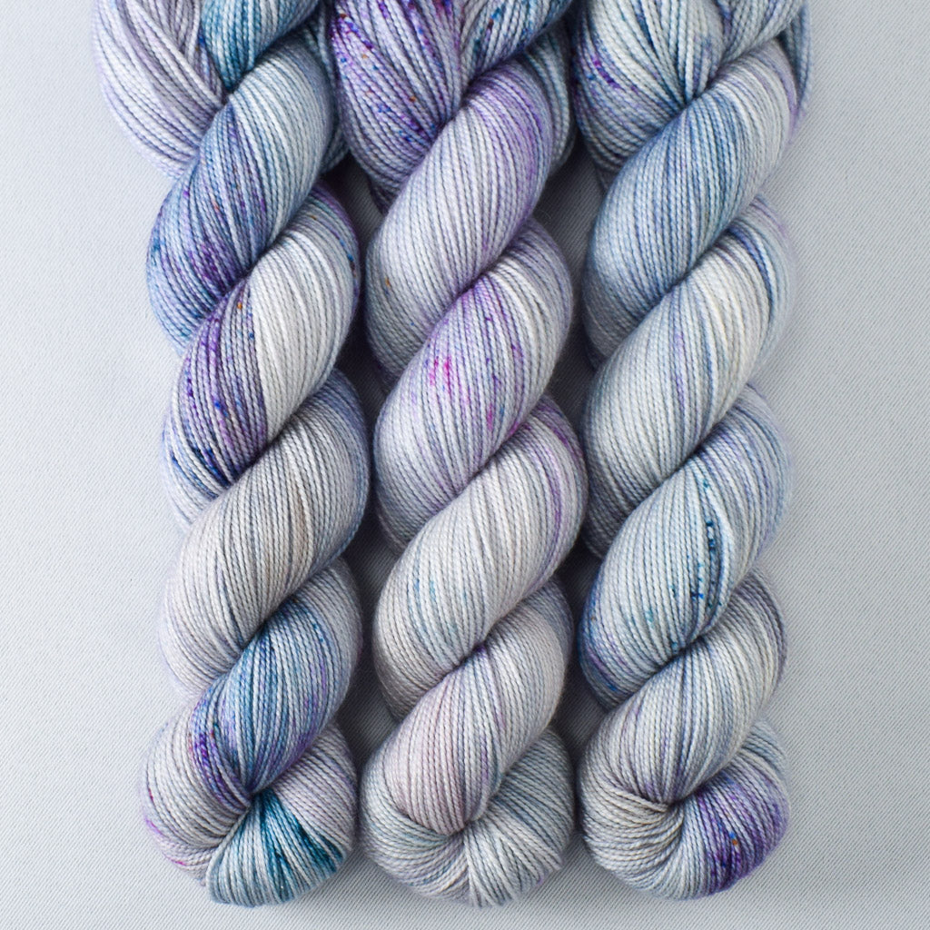 Mariposa - Miss Babs Yummy 2-Ply superwash Merino wool yarn